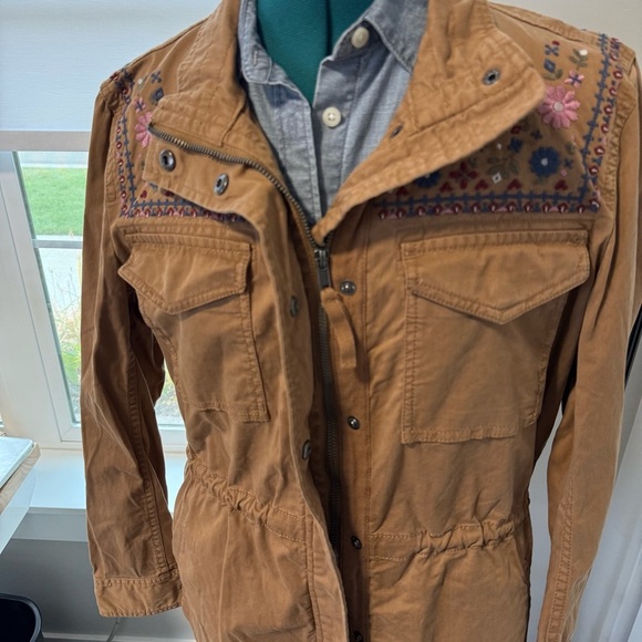 Style & Co Tan Floral Embroidered Utility Jacket Size Medium - Picture 3 of 8